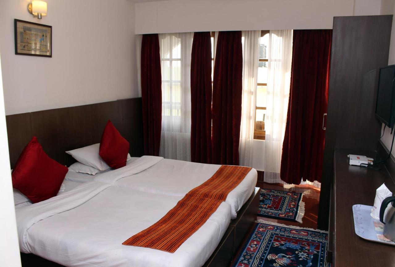 Hotel Tarayana 강토크 외부 사진