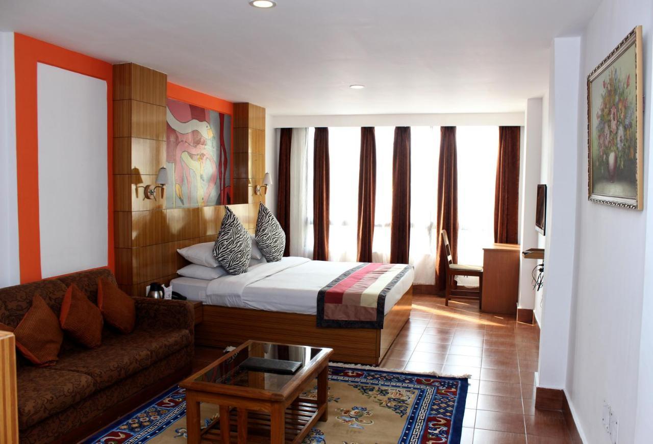 Hotel Tarayana 강토크 외부 사진