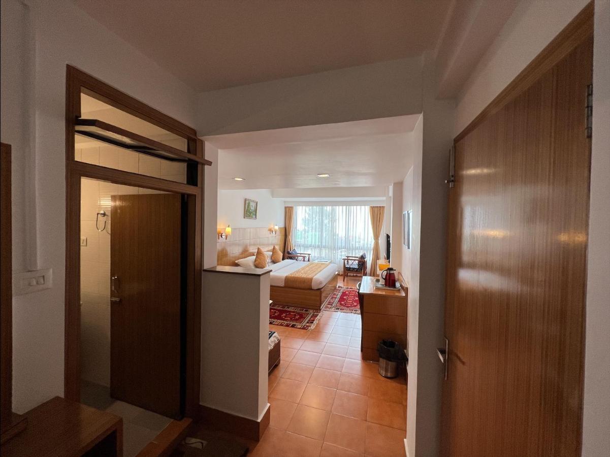 Hotel Tarayana 강토크 외부 사진
