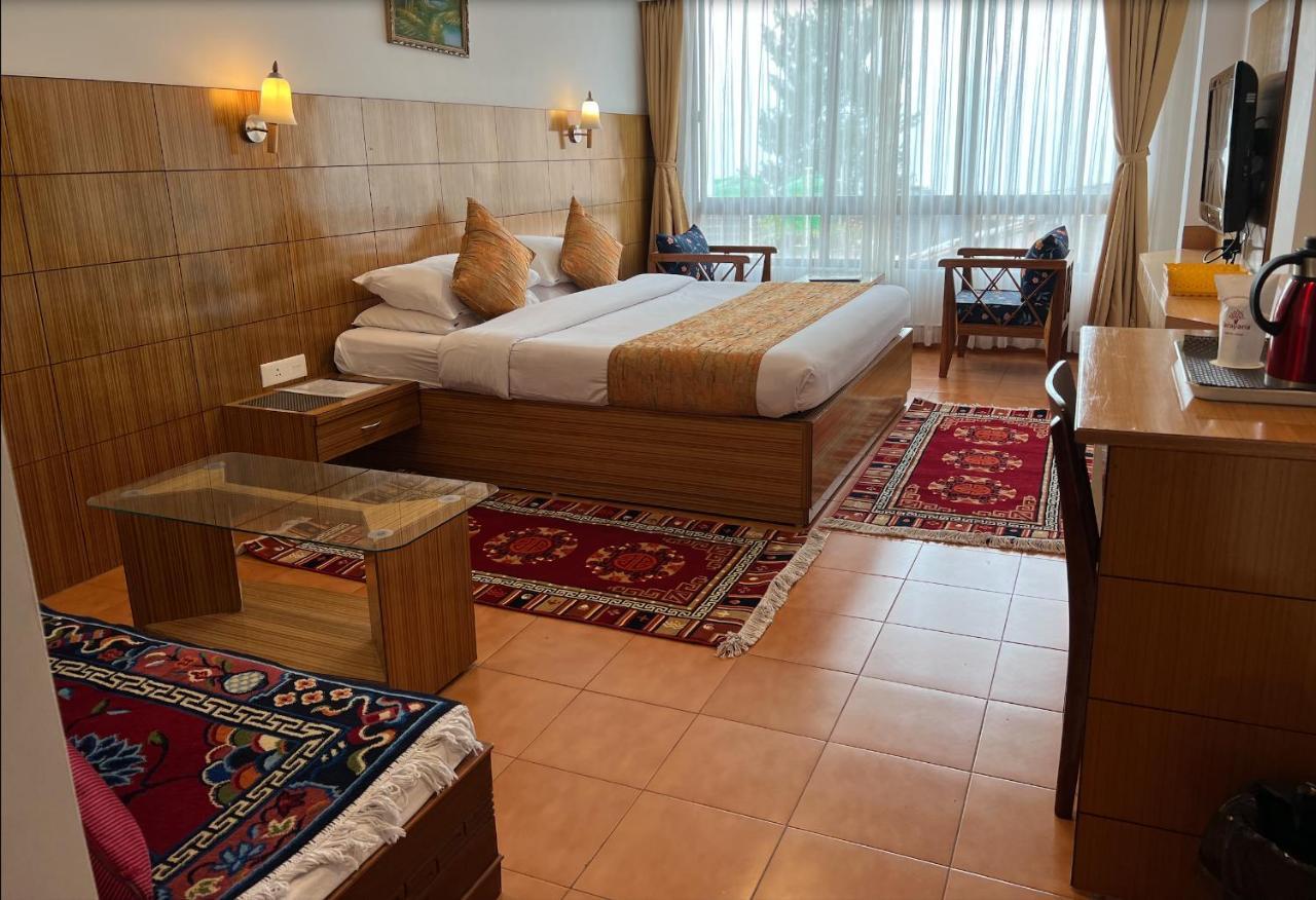 Hotel Tarayana 강토크 외부 사진