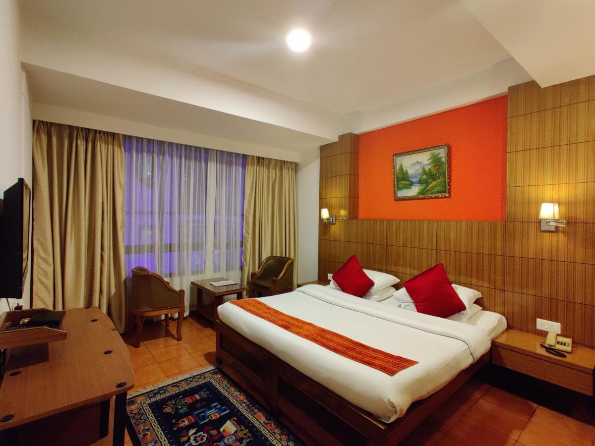 Hotel Tarayana 강토크 외부 사진