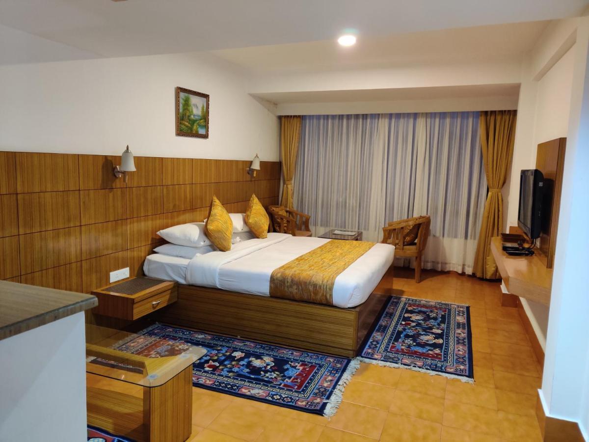 Hotel Tarayana 강토크 외부 사진
