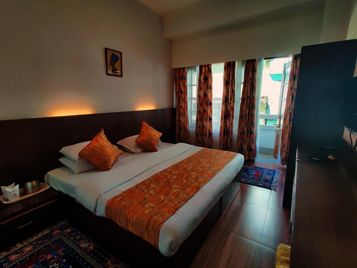Hotel Tarayana 강토크 외부 사진
